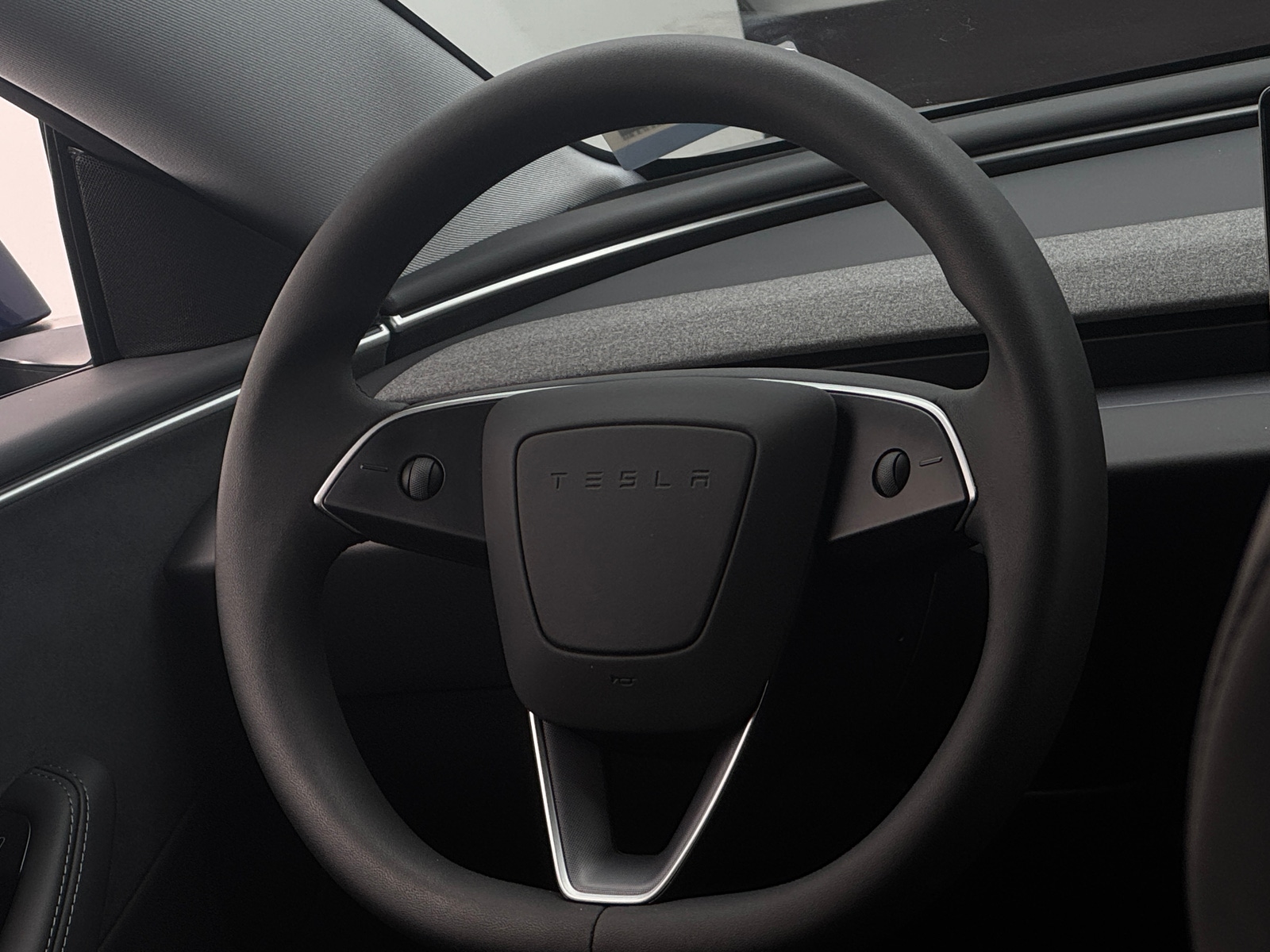 Thumbnail: 2025 Tesla Model 3 - 4