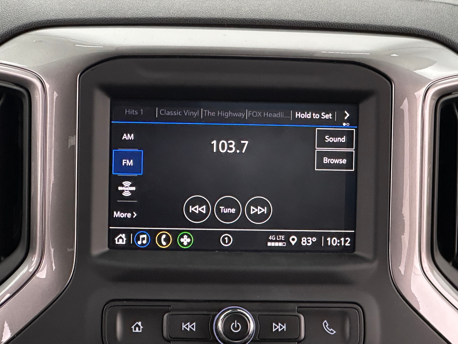 Thumbnail: 2024 Chevrolet Silverado 1500 - 4