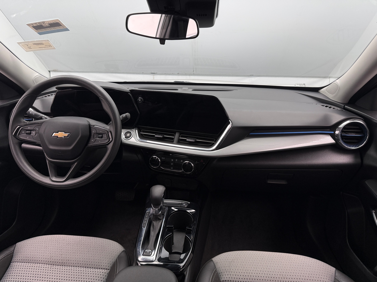 Thumbnail: 2025 Chevrolet Trax - 3