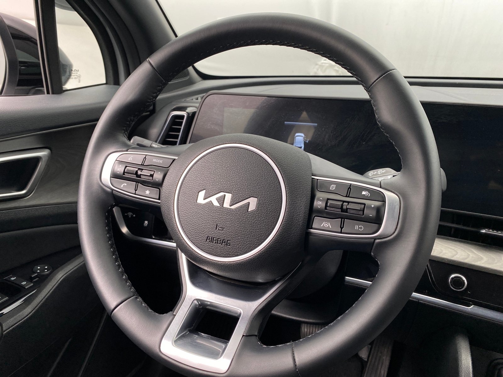 Thumbnail: 2025 Kia Sportage - 5