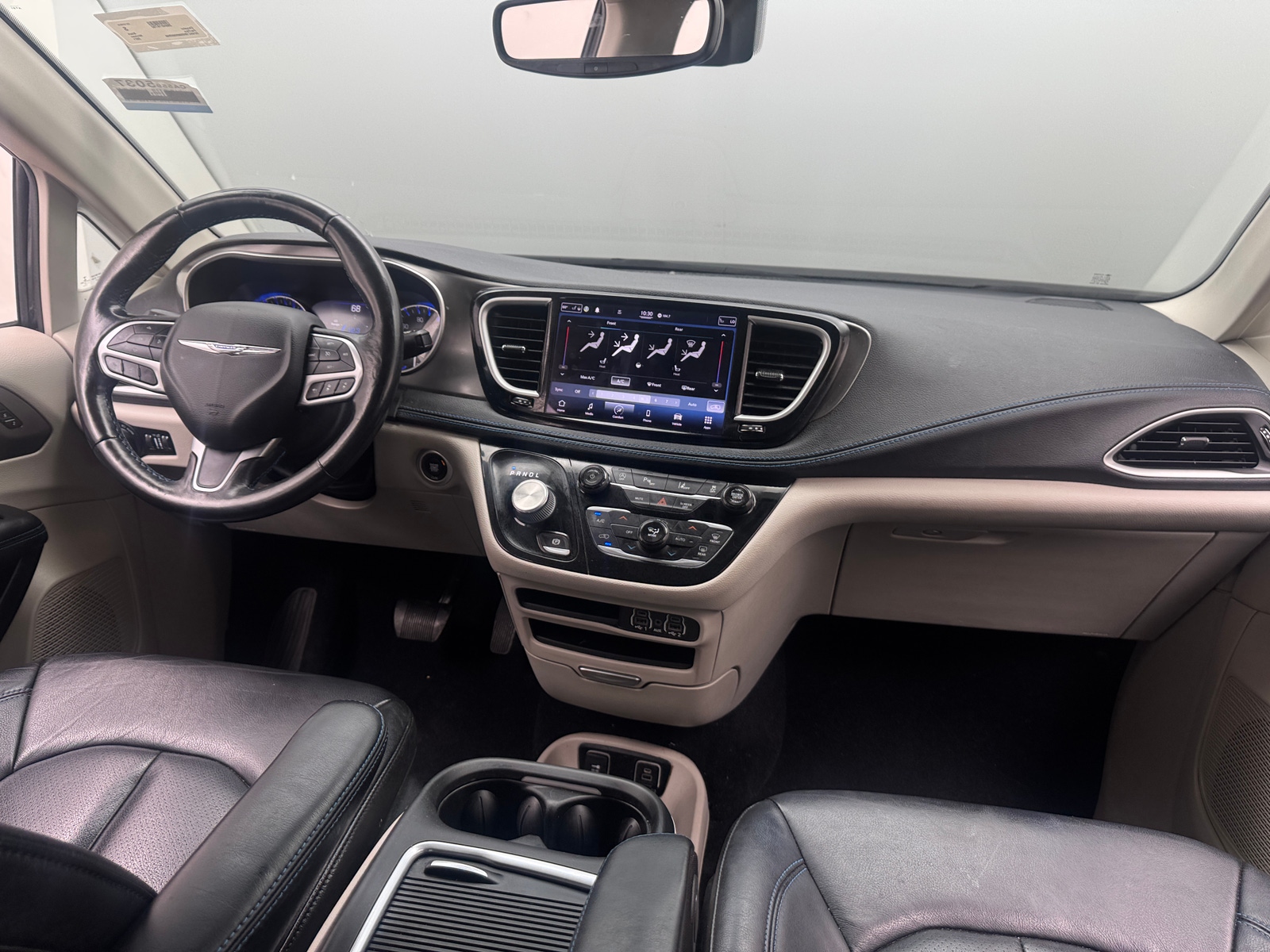 Thumbnail: 2021 Chrysler Pacifica - 2