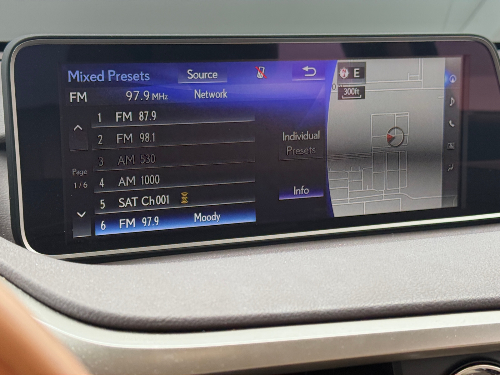Thumbnail: 2016 Lexus RX - 3