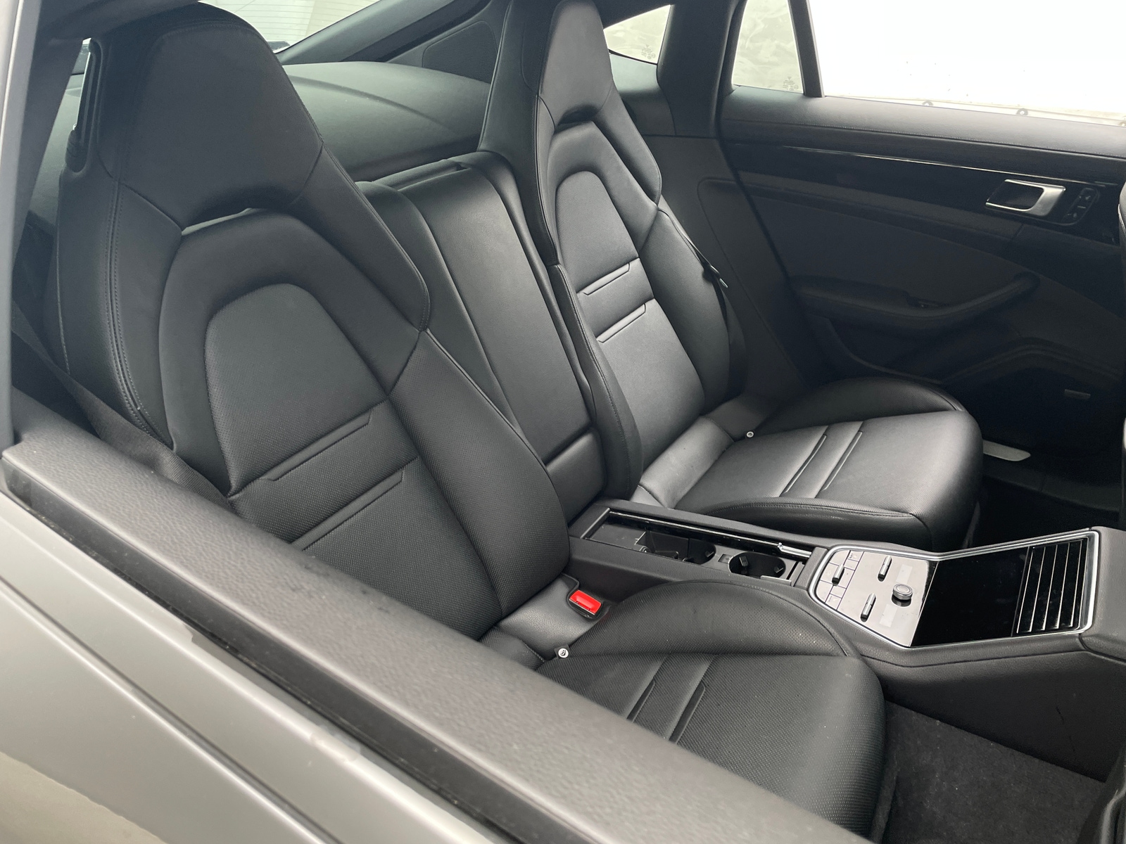 Thumbnail: 2018 Porsche Panamera - 5