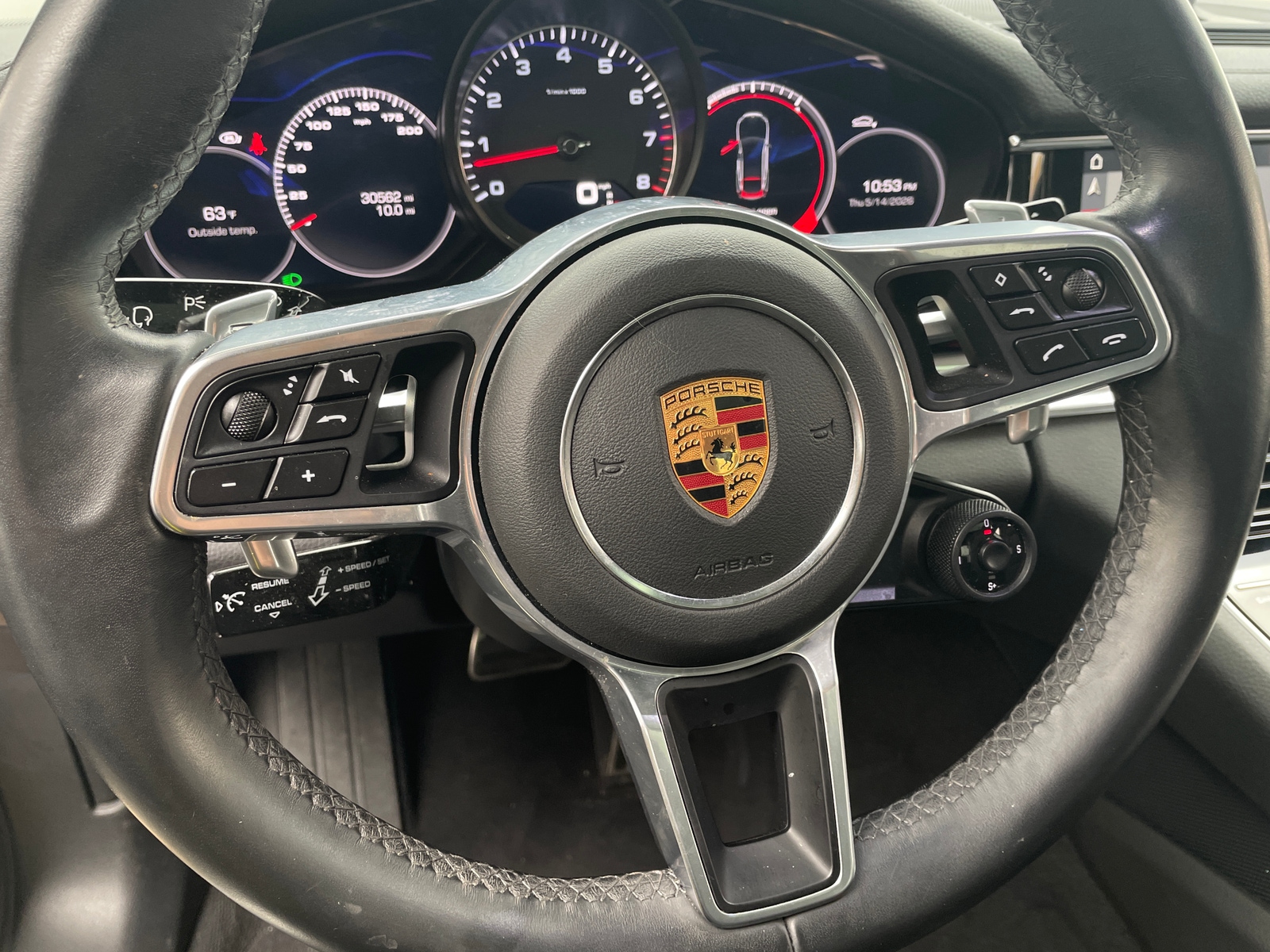 Thumbnail: 2018 Porsche Panamera - 4