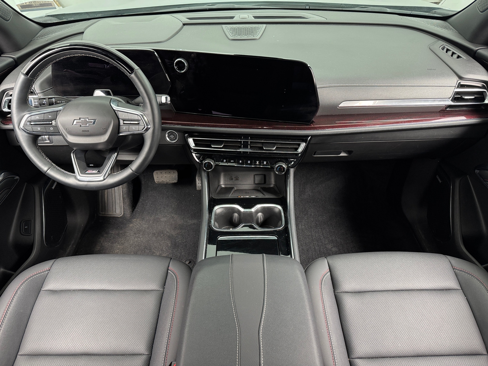 Thumbnail: 2025 Chevrolet Traverse - 2