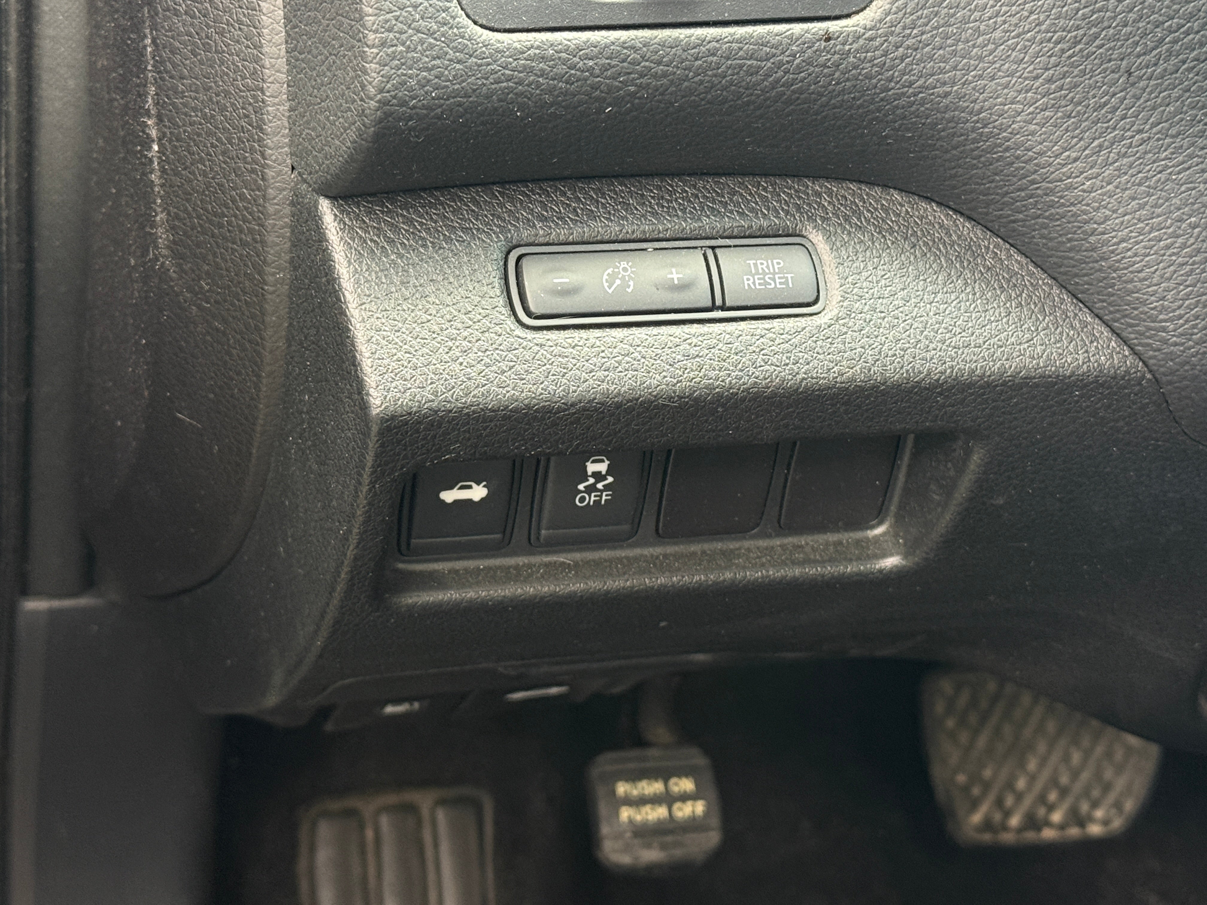 Used 2016 Nissan Altima SV with VIN 1N4AL3AP8GC165561 for sale in Eagan, Minnesota