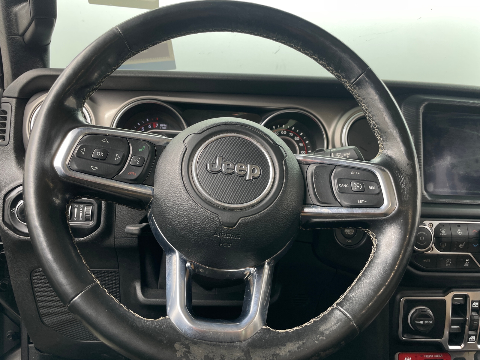 Thumbnail: 2020 Jeep Wrangler - 5