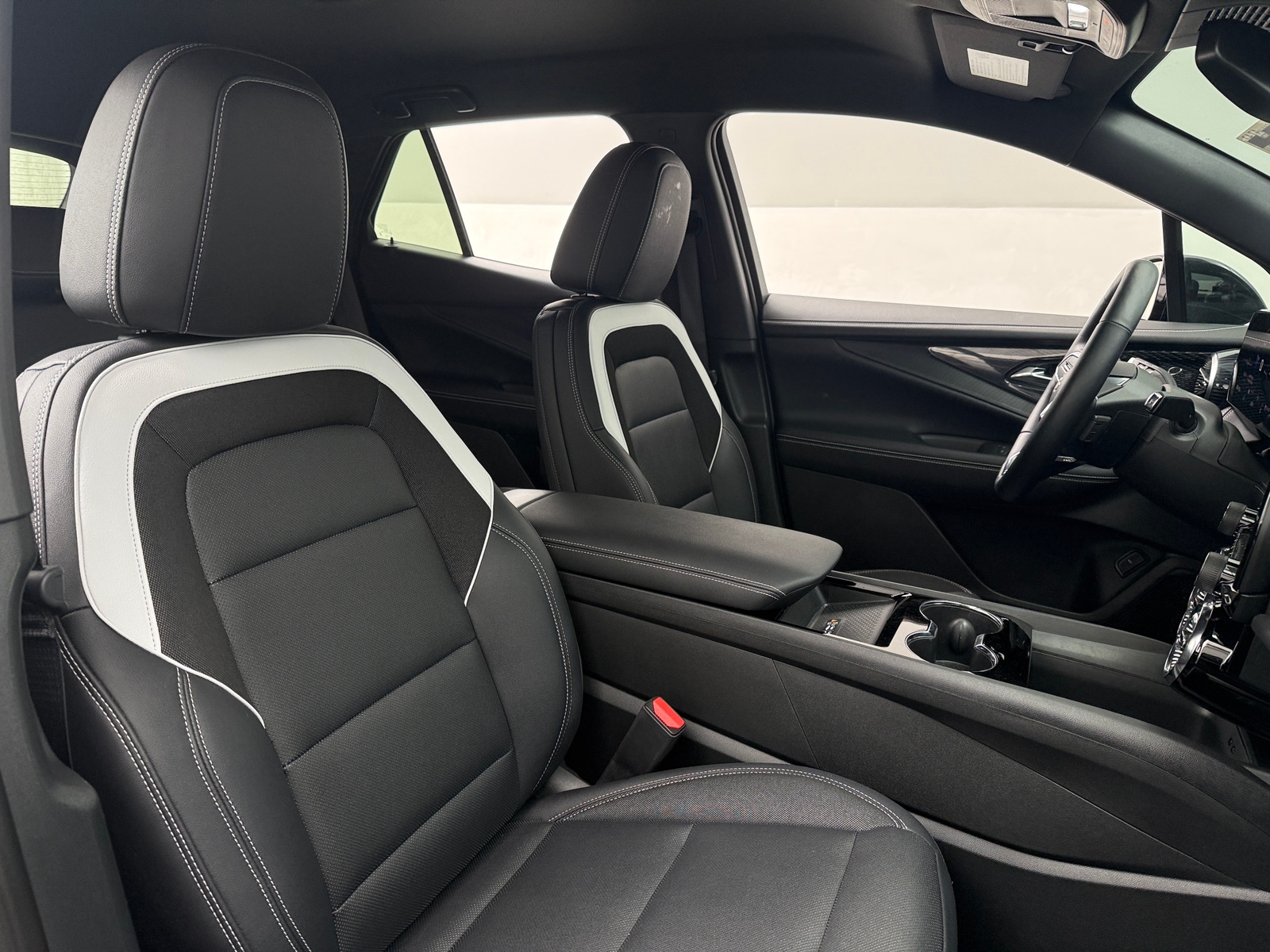 Thumbnail: 2025 Chevrolet Blazer EV - 2