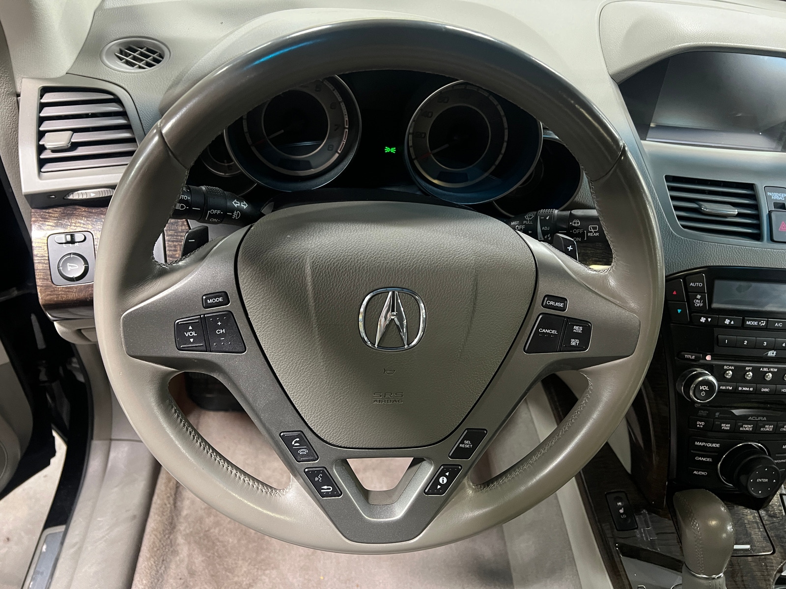 Thumbnail: 2011 Acura MDX - 4