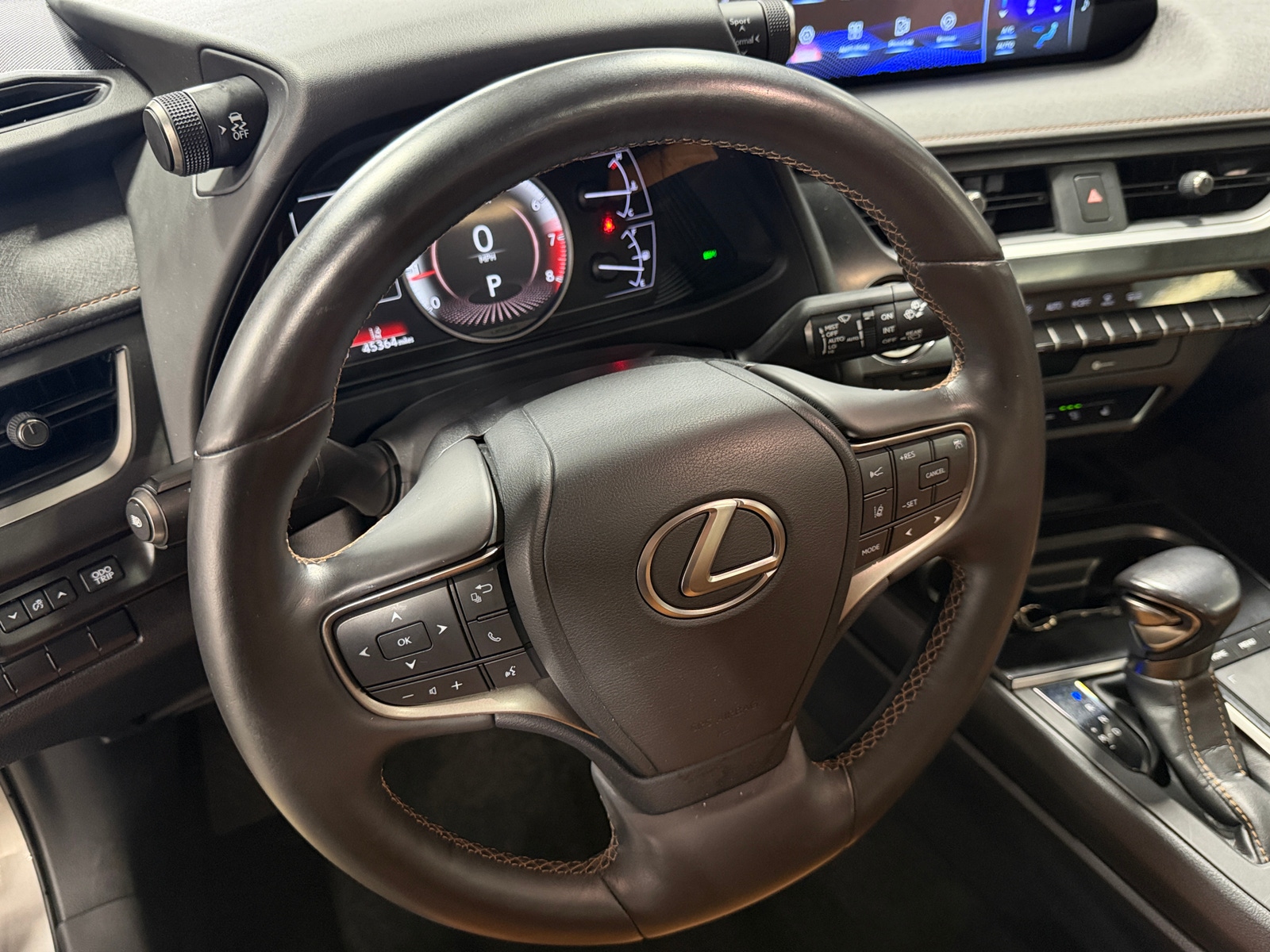 Thumbnail: 2019 Lexus UX - 4