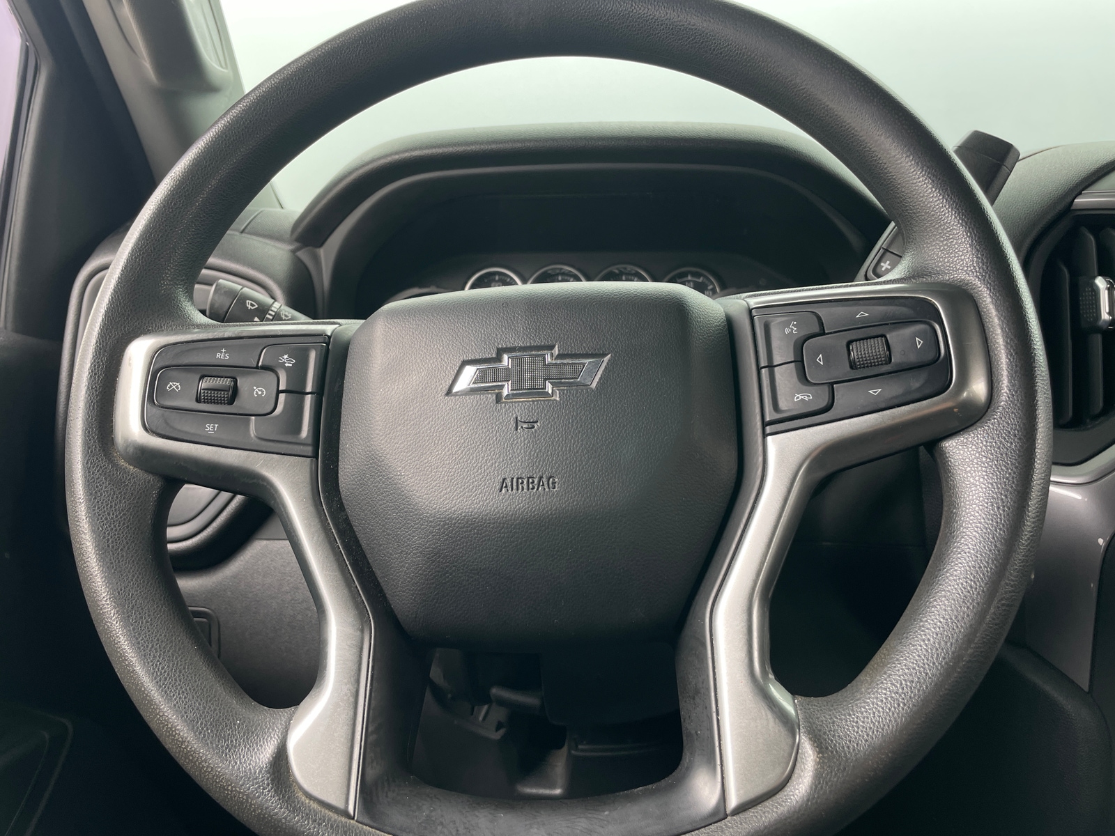 Thumbnail: 2022 Chevrolet Silverado 1500 - 5
