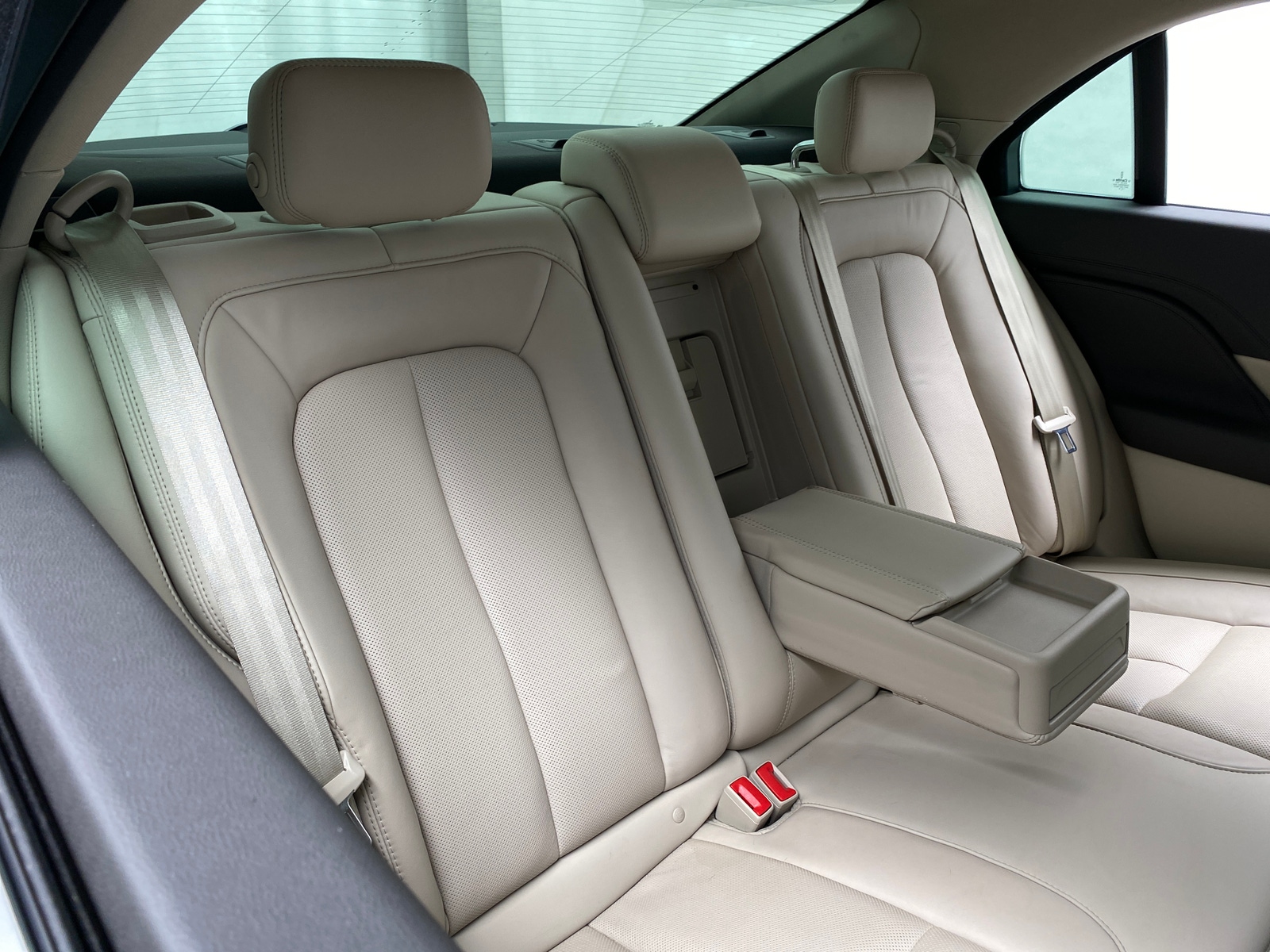 Thumbnail: 2020 Lincoln Continental - 5
