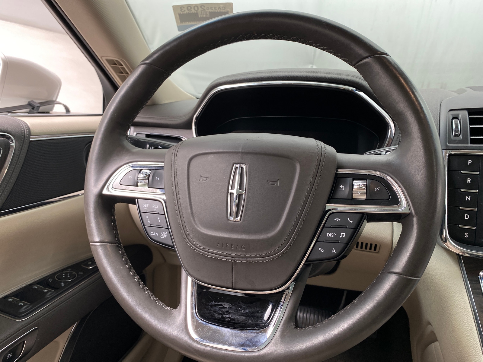 Thumbnail: 2020 Lincoln Continental - 4