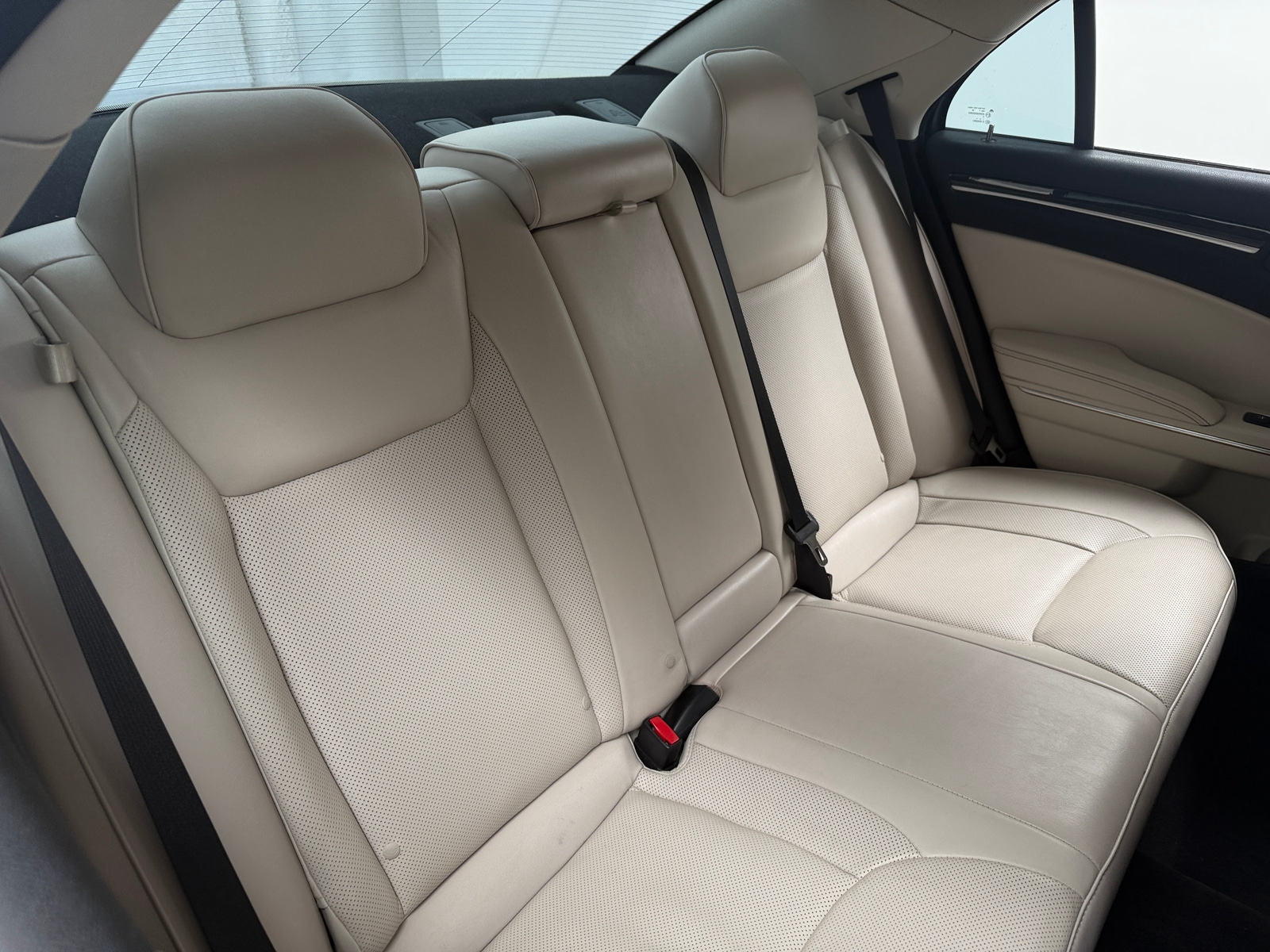 Thumbnail: 2018 Chrysler 300 - 5