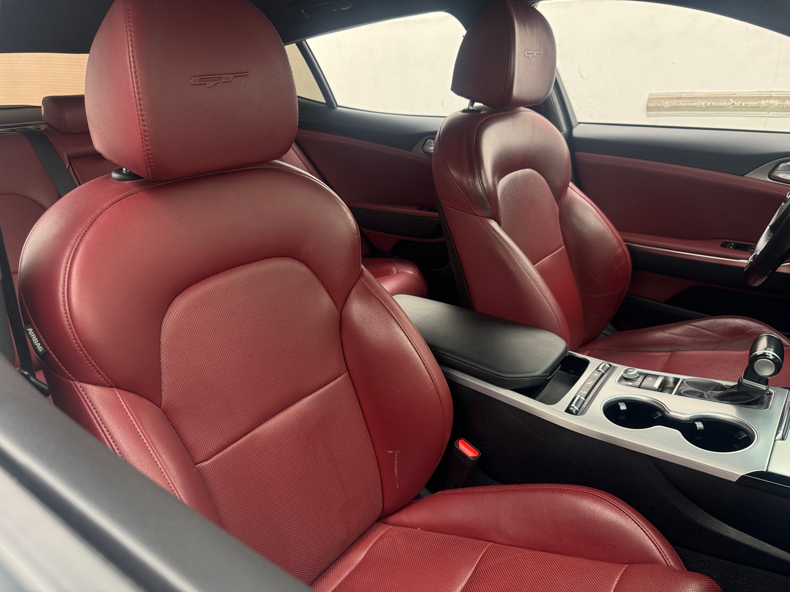 Thumbnail: 2020 Kia Stinger - 2