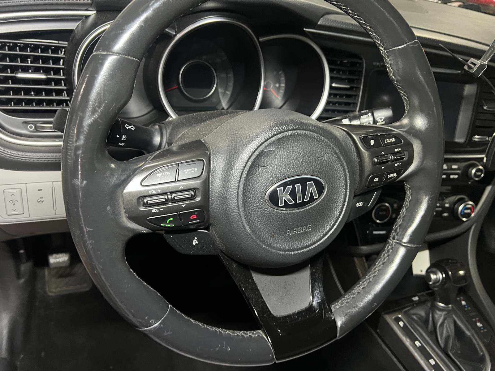 Thumbnail: 2015 Kia Optima - 4