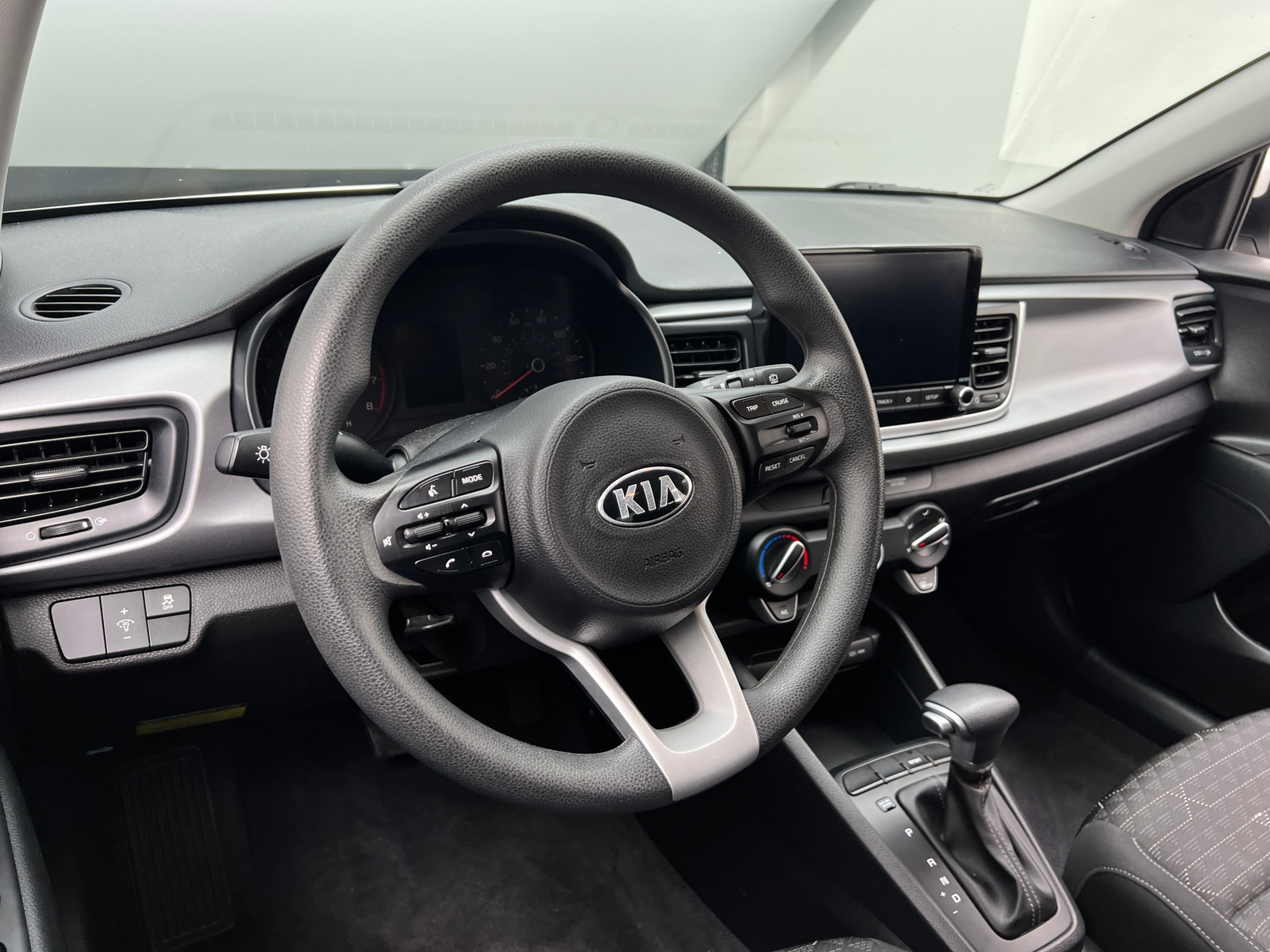 Thumbnail: 2021 Kia Rio - 5