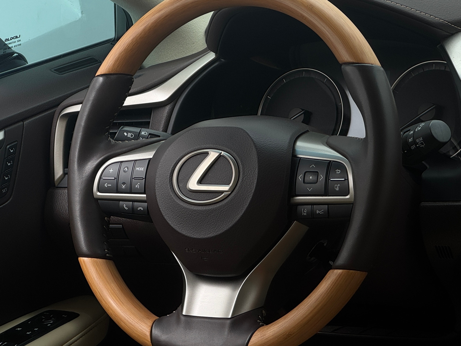 Thumbnail: 2019 Lexus RX - 4