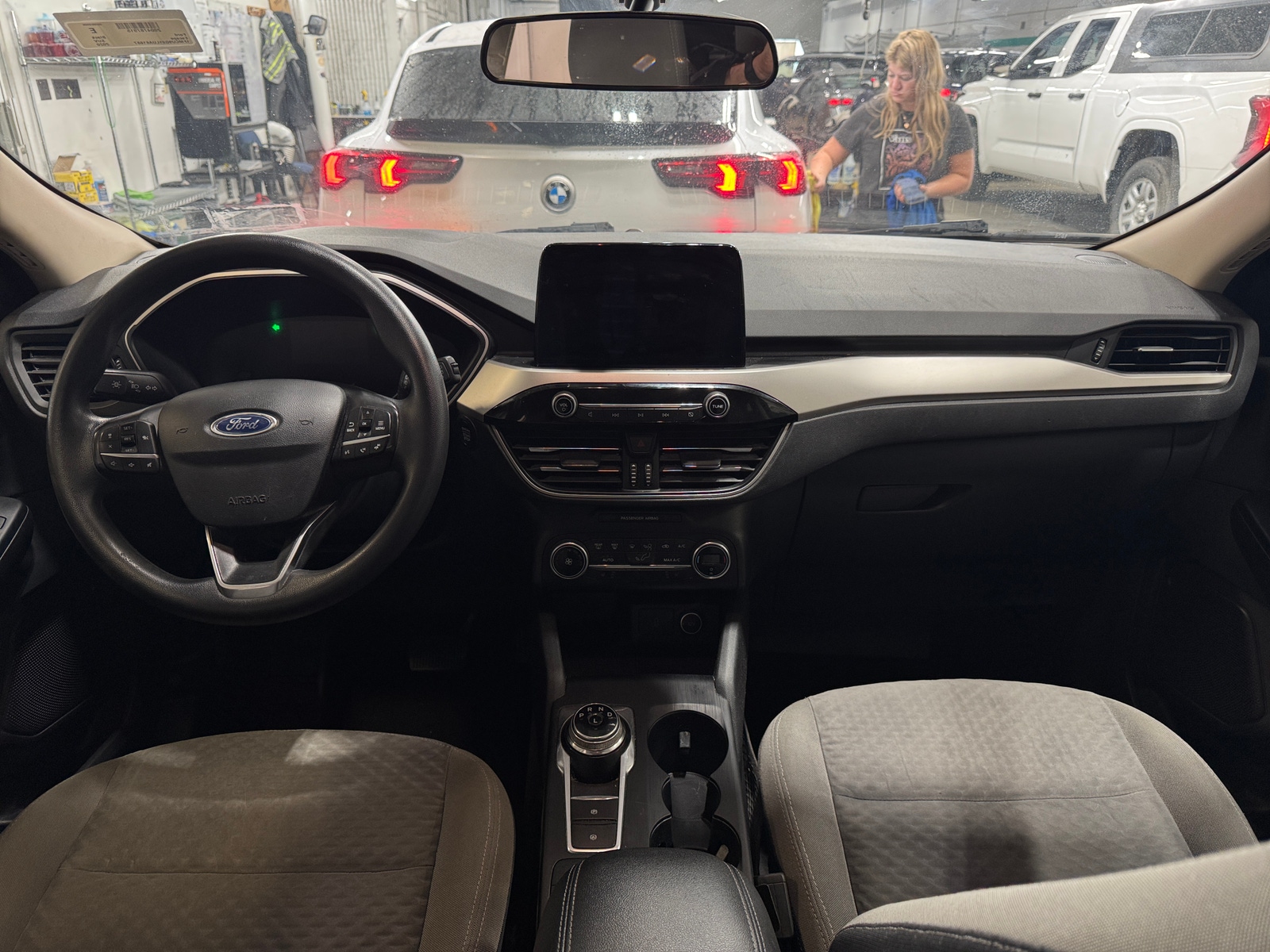 Thumbnail: 2020 Ford Escape - 3