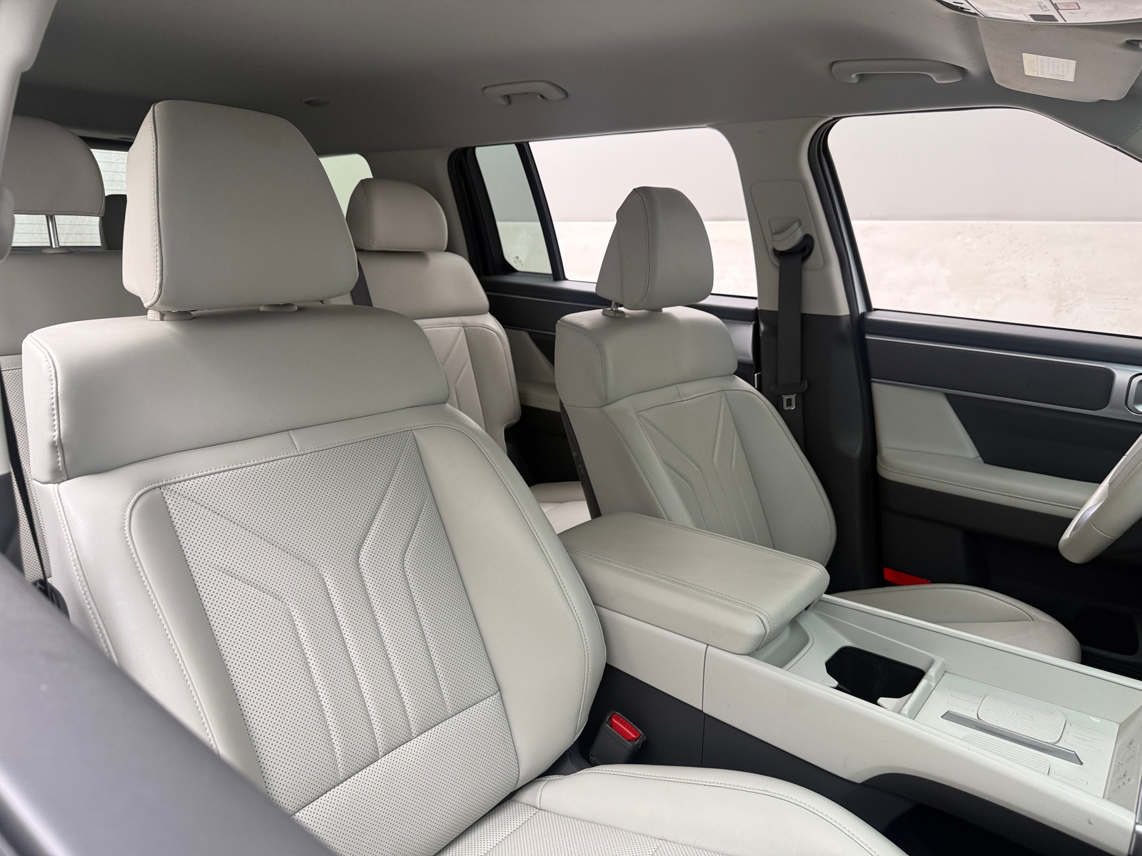 Thumbnail: 2025 Hyundai Santa Fe - 2