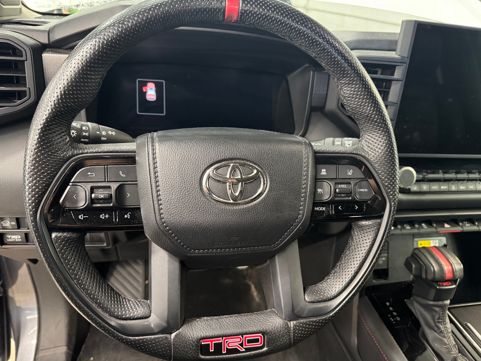 Thumbnail: 2023 Toyota Sequoia - 4