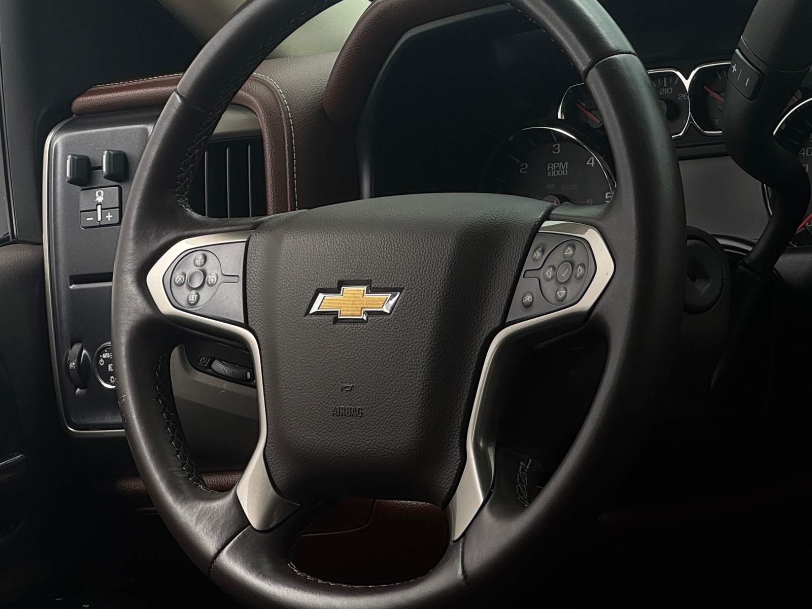 Thumbnail: 2014 Chevrolet Silverado 1500 - 4