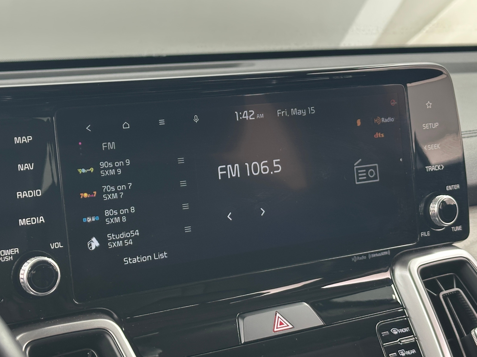 Thumbnail: 2023 Kia Sorento - 3