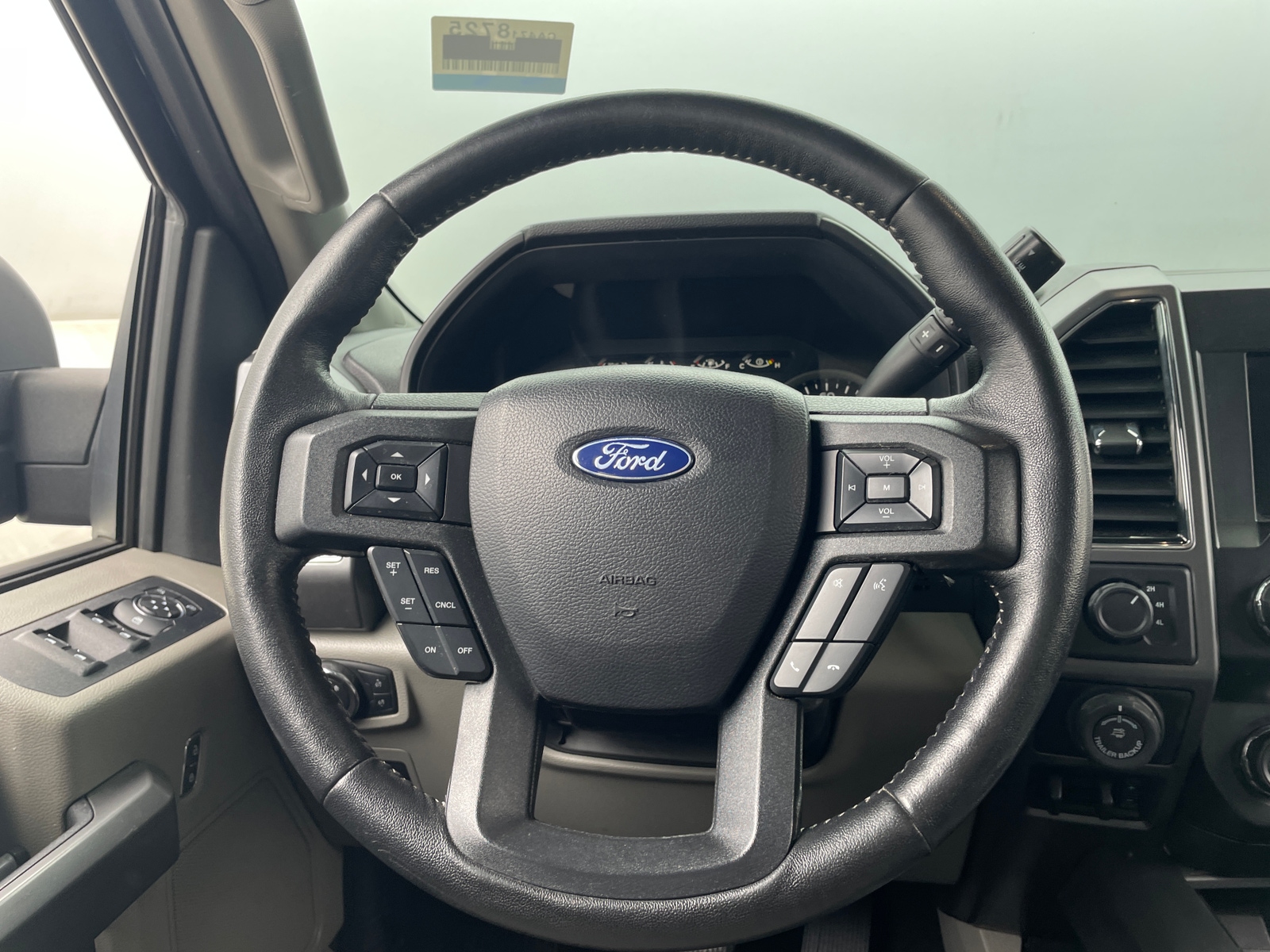 Thumbnail: 2019 Ford Econoline - 5