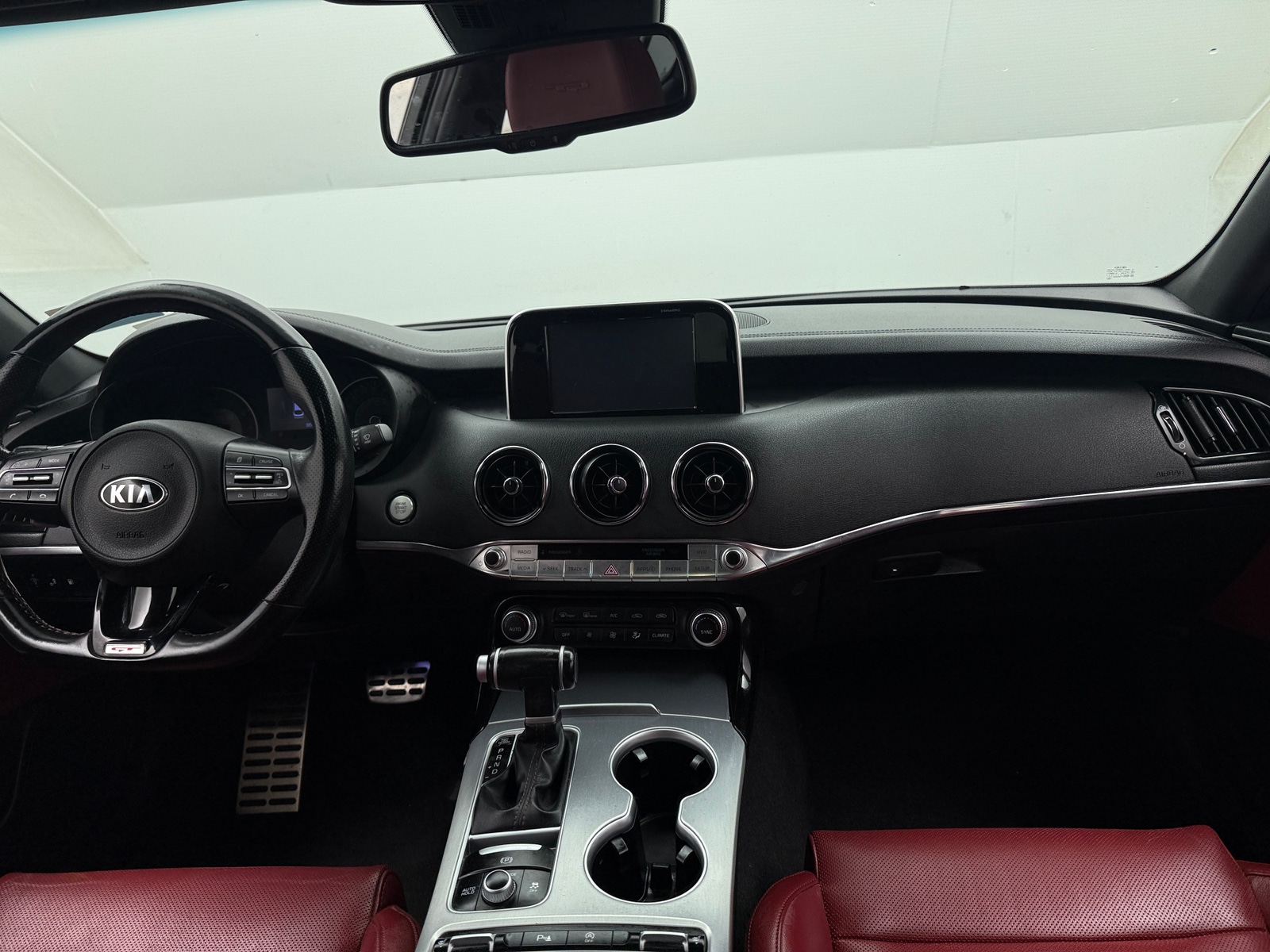 Thumbnail: 2019 Kia Stinger - 2