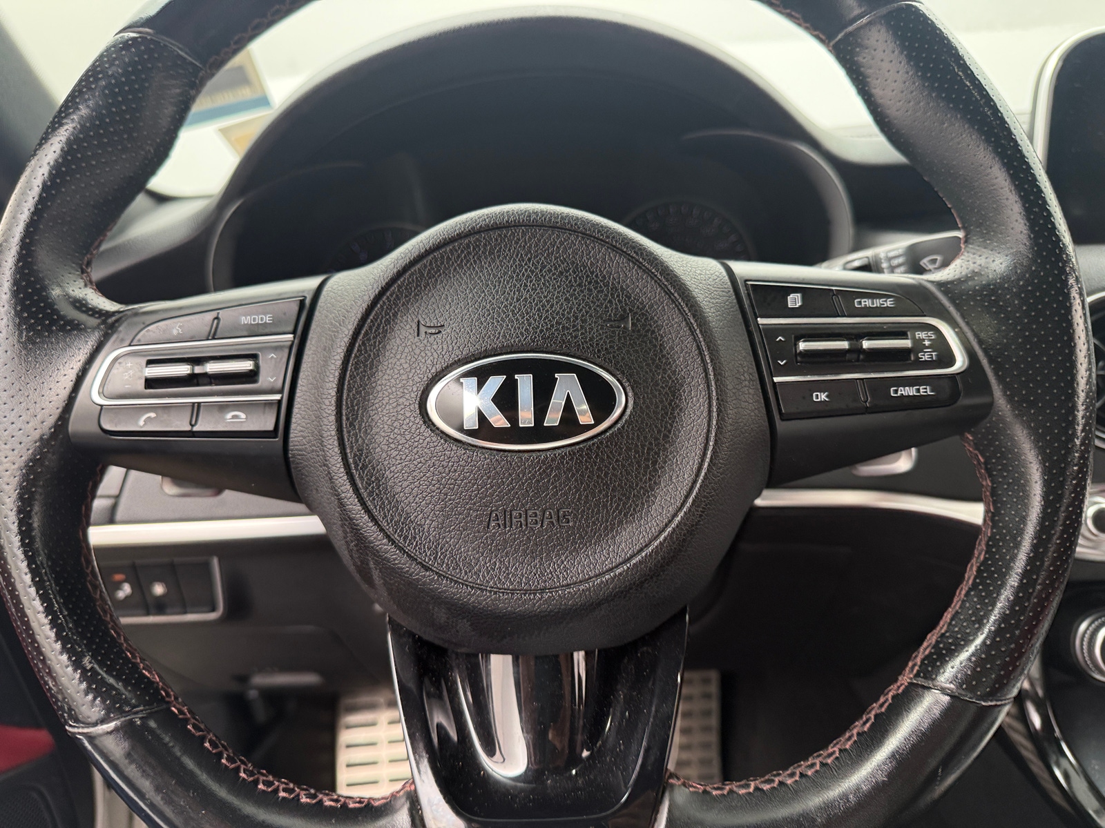 Thumbnail: 2019 Kia Stinger - 4
