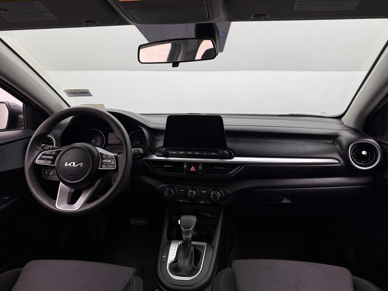 Thumbnail: 2023 Kia Forte - 3