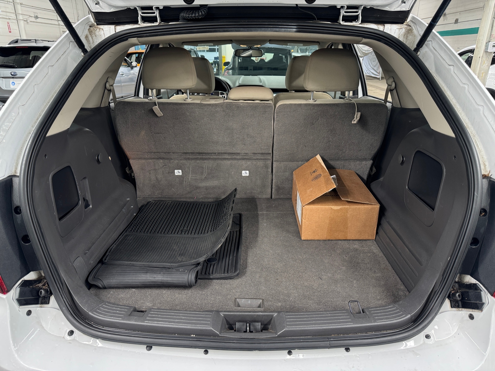 Thumbnail: 2014 Ford Edge - 7