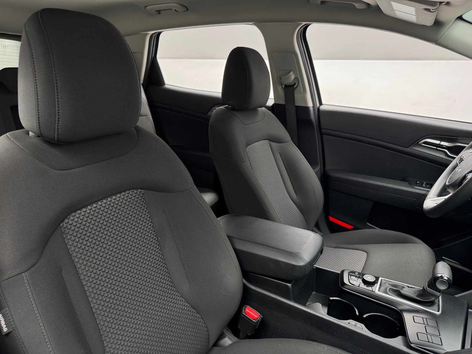 Thumbnail: 2025 Kia Sportage - 2