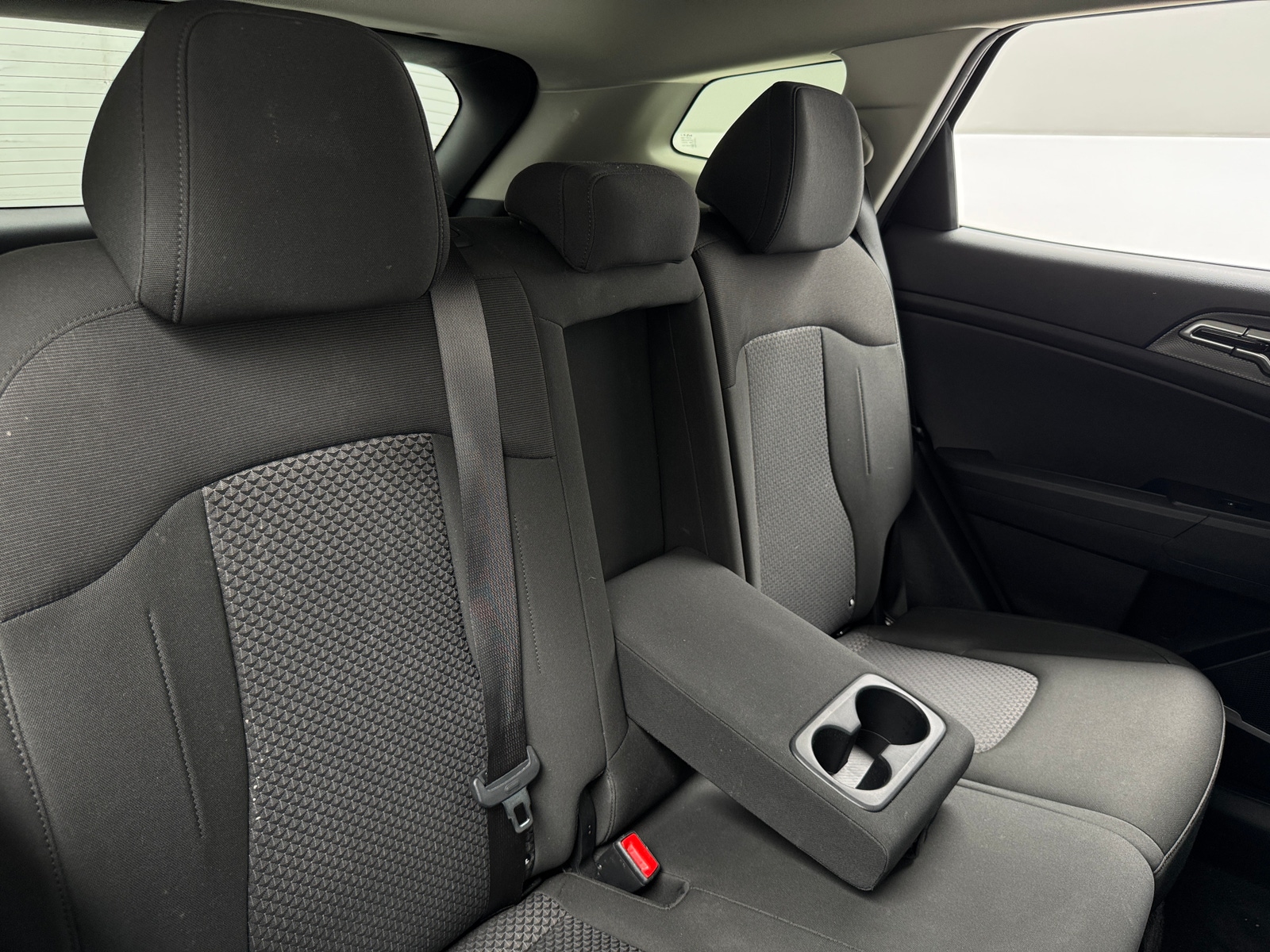 Thumbnail: 2025 Kia Sportage - 6