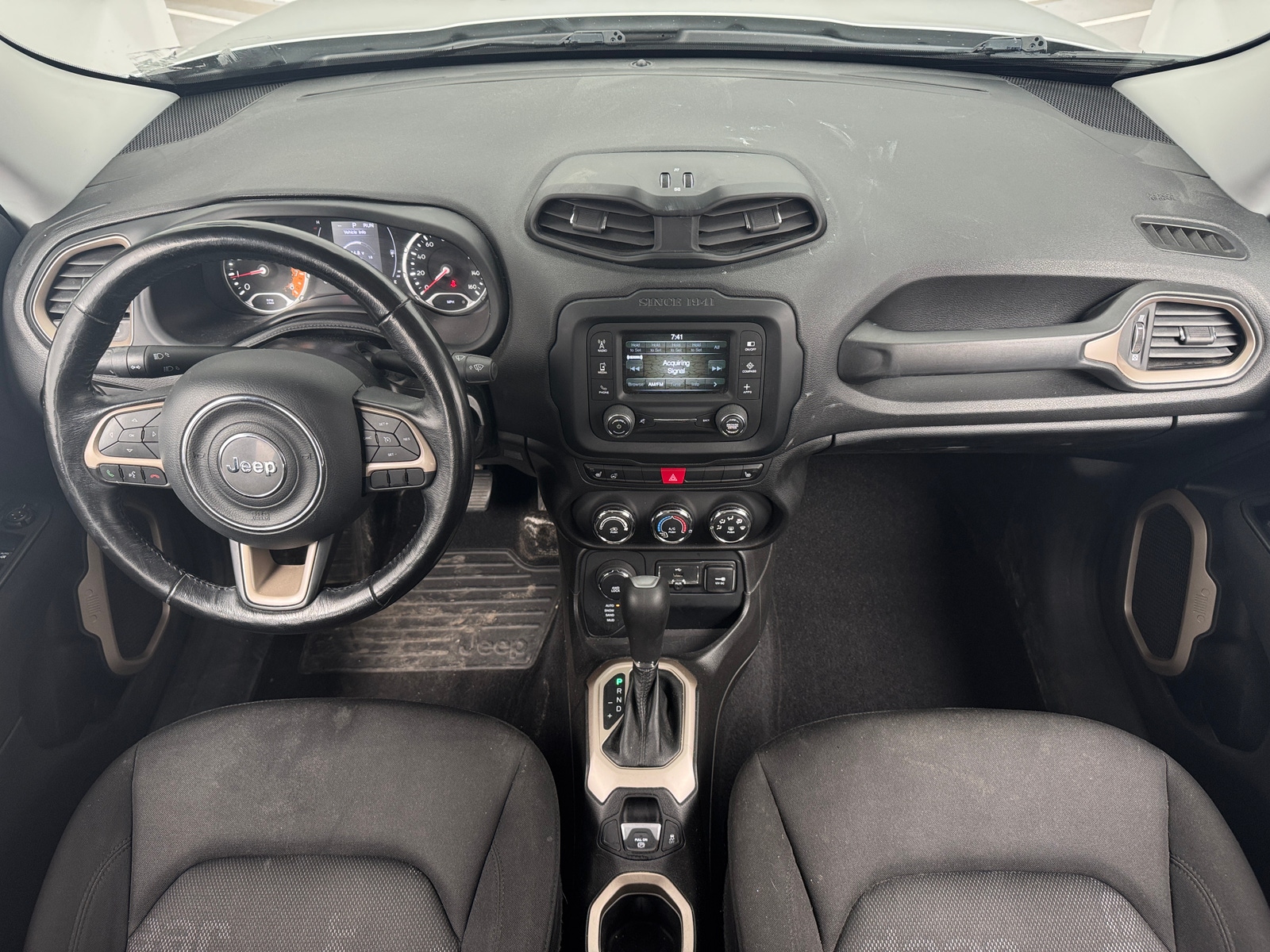Thumbnail: 2017 Jeep Renegade - 3