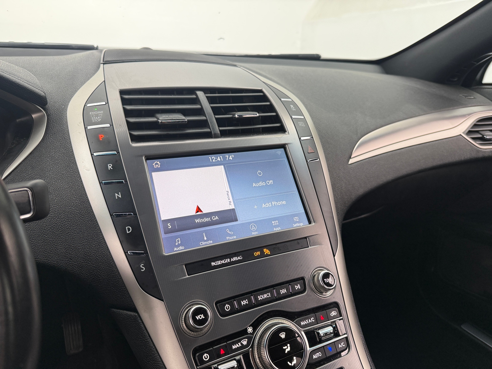 Thumbnail: 2020 Lincoln MKZ - 3