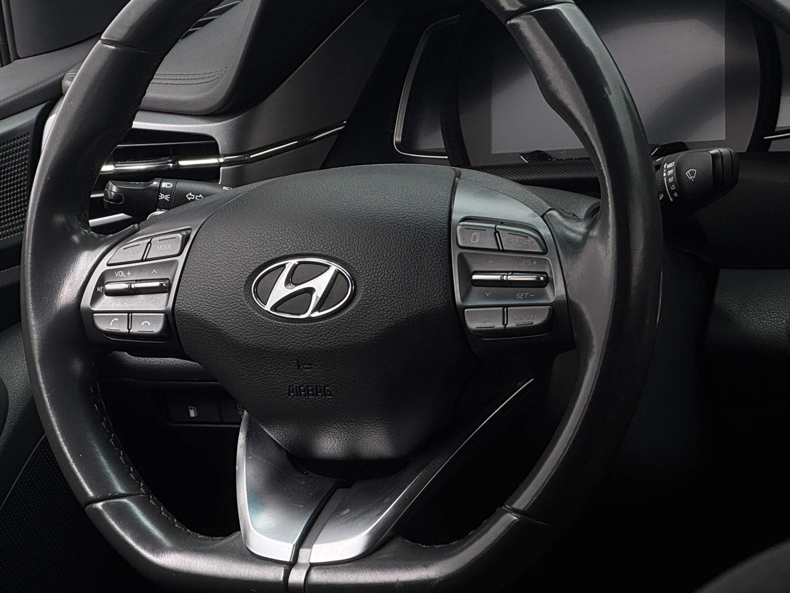 Thumbnail: 2020 Hyundai Ioniq - 5
