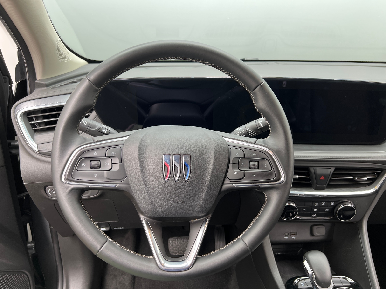 Thumbnail: 2025 Buick Encore GX - 4