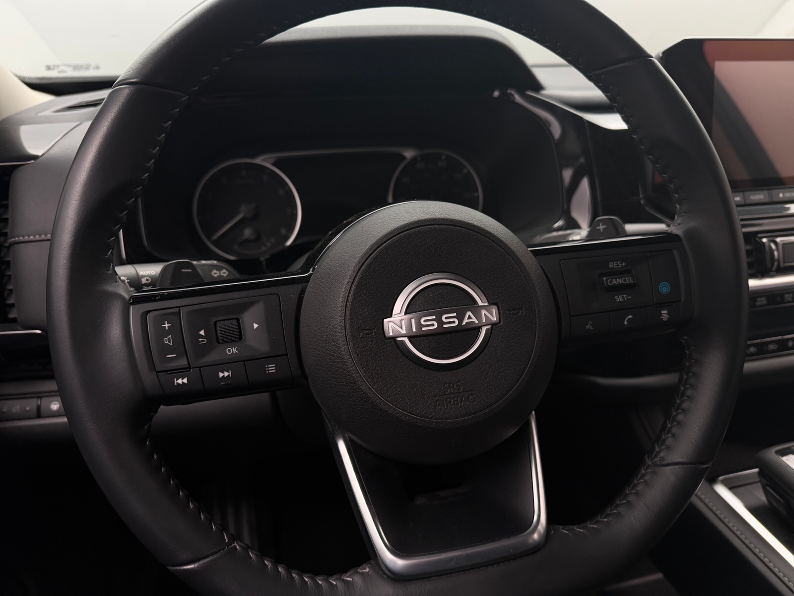 Thumbnail: 2023 Nissan Pathfinder - 5
