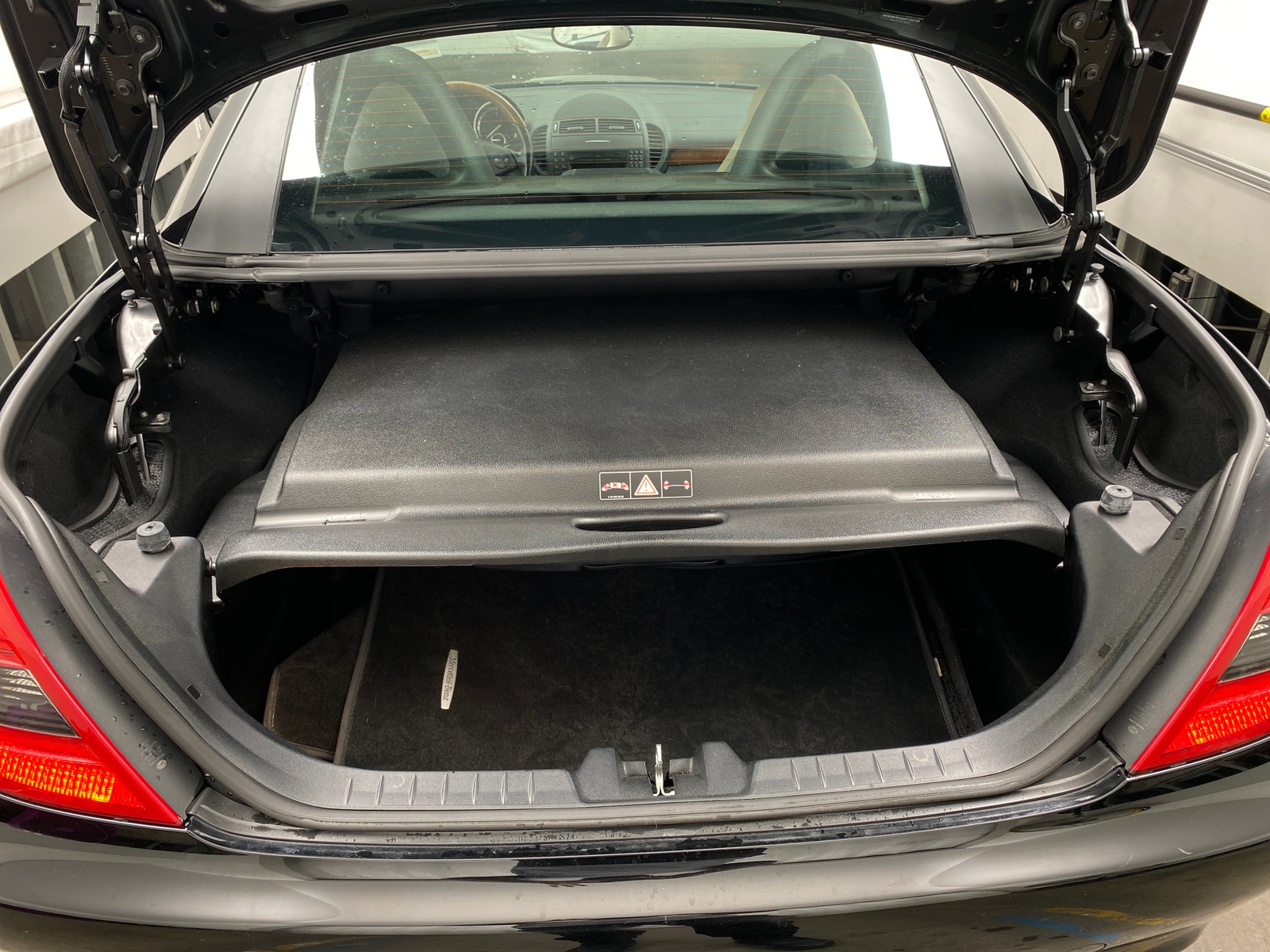 Thumbnail: 2010 Mercedes-Benz SLK - 5