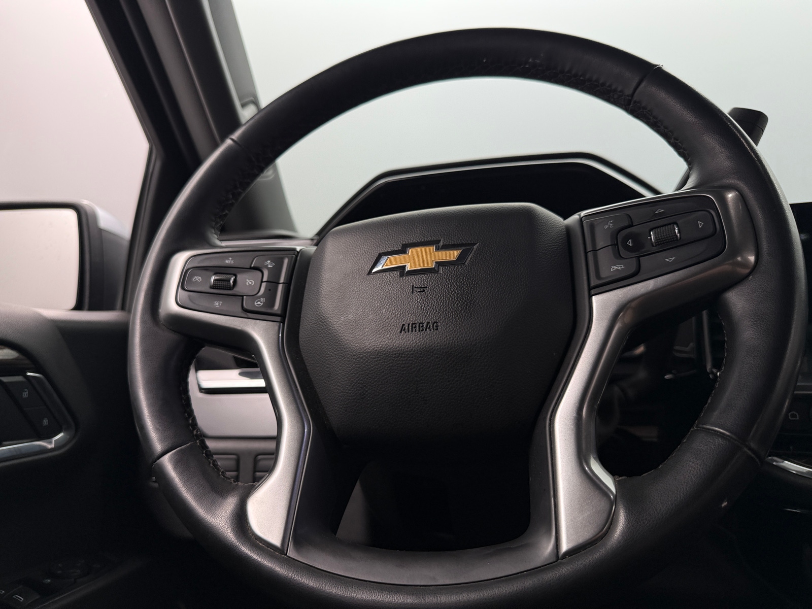 Thumbnail: 2023 Chevrolet Silverado 1500 - 5