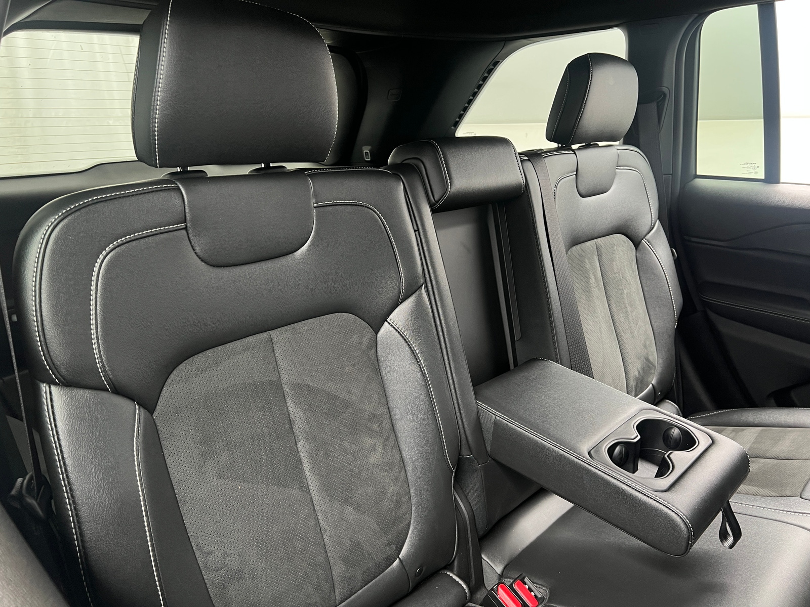 Thumbnail: 2024 Jeep Grand Cherokee - 5