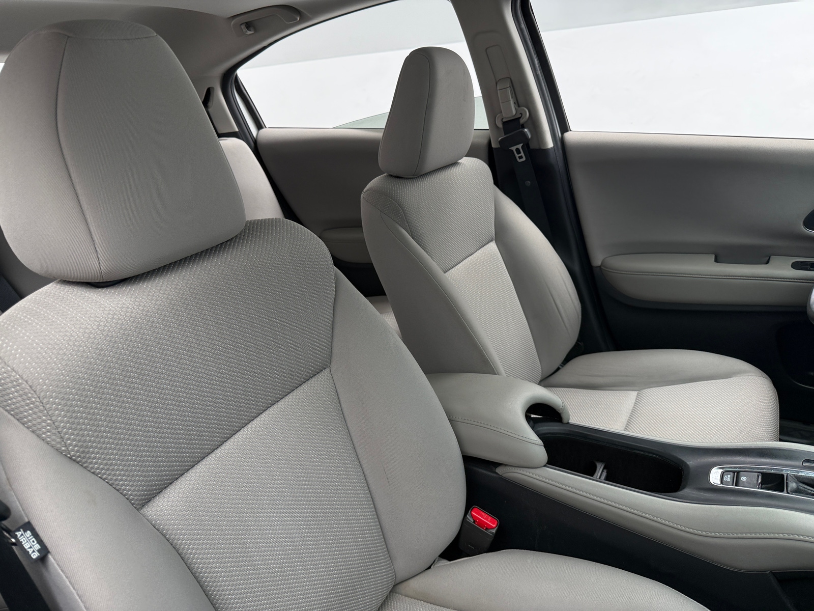 Thumbnail: 2017 Honda HR-V - 2