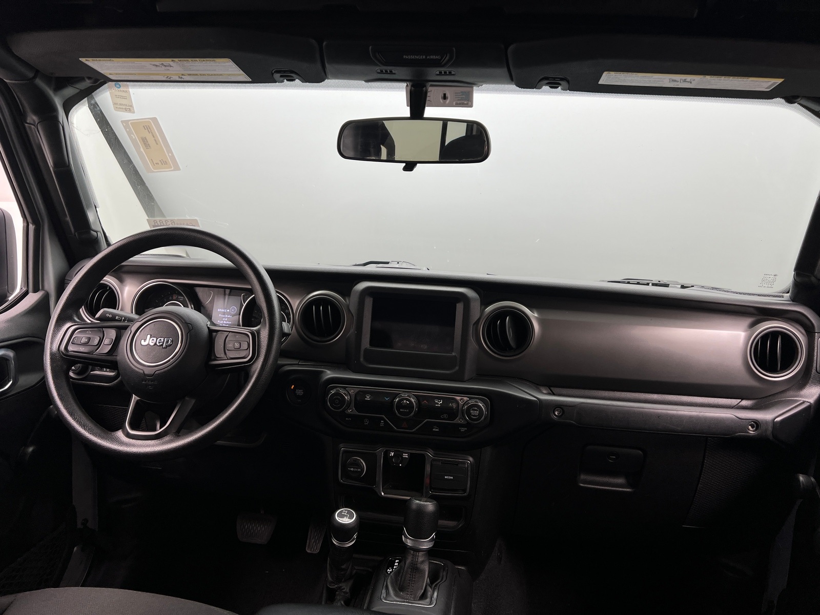 Thumbnail: 2022 Jeep Gladiator - 3