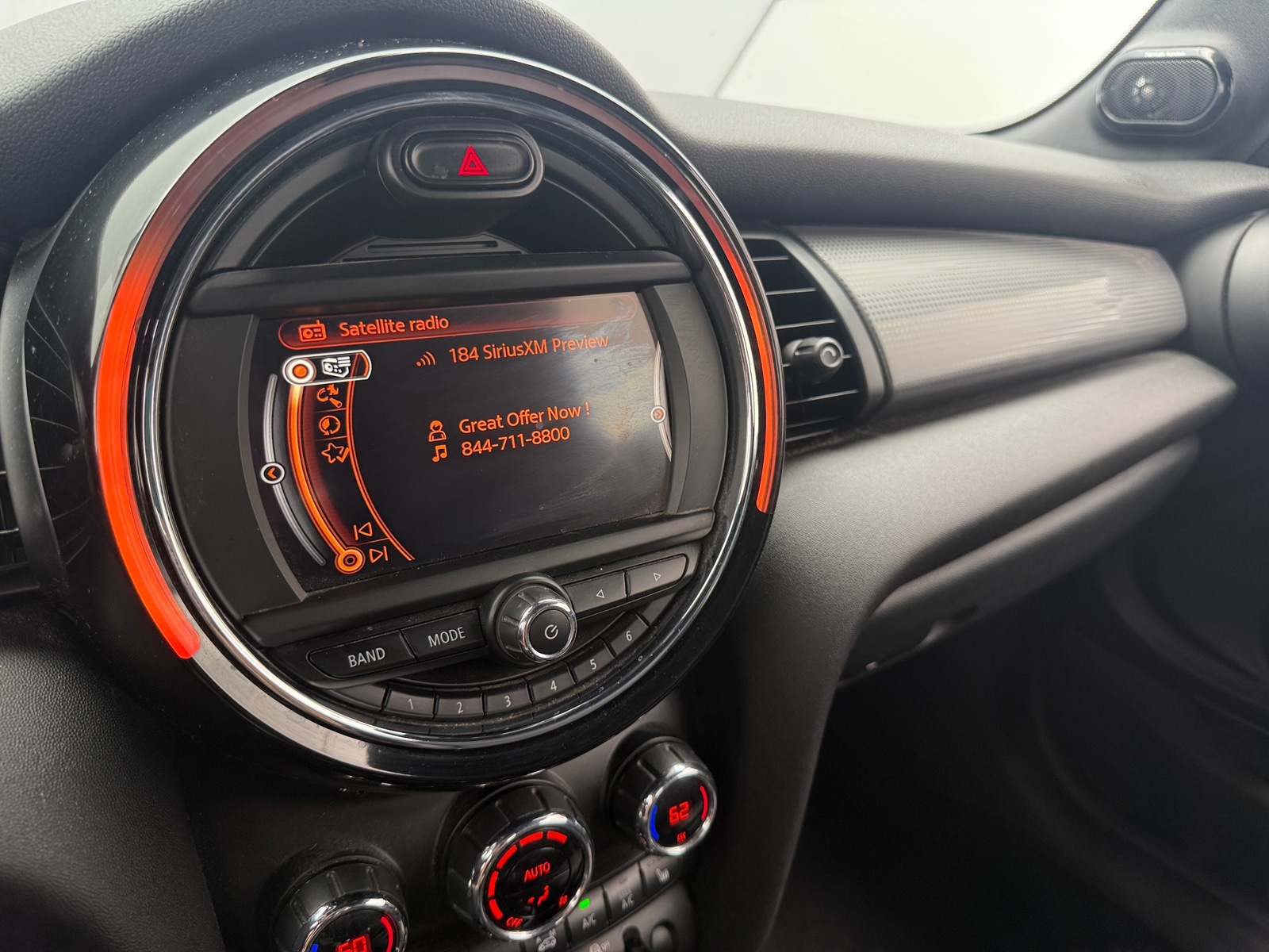 Thumbnail: 2016 MINI Cooper Convertible - 4
