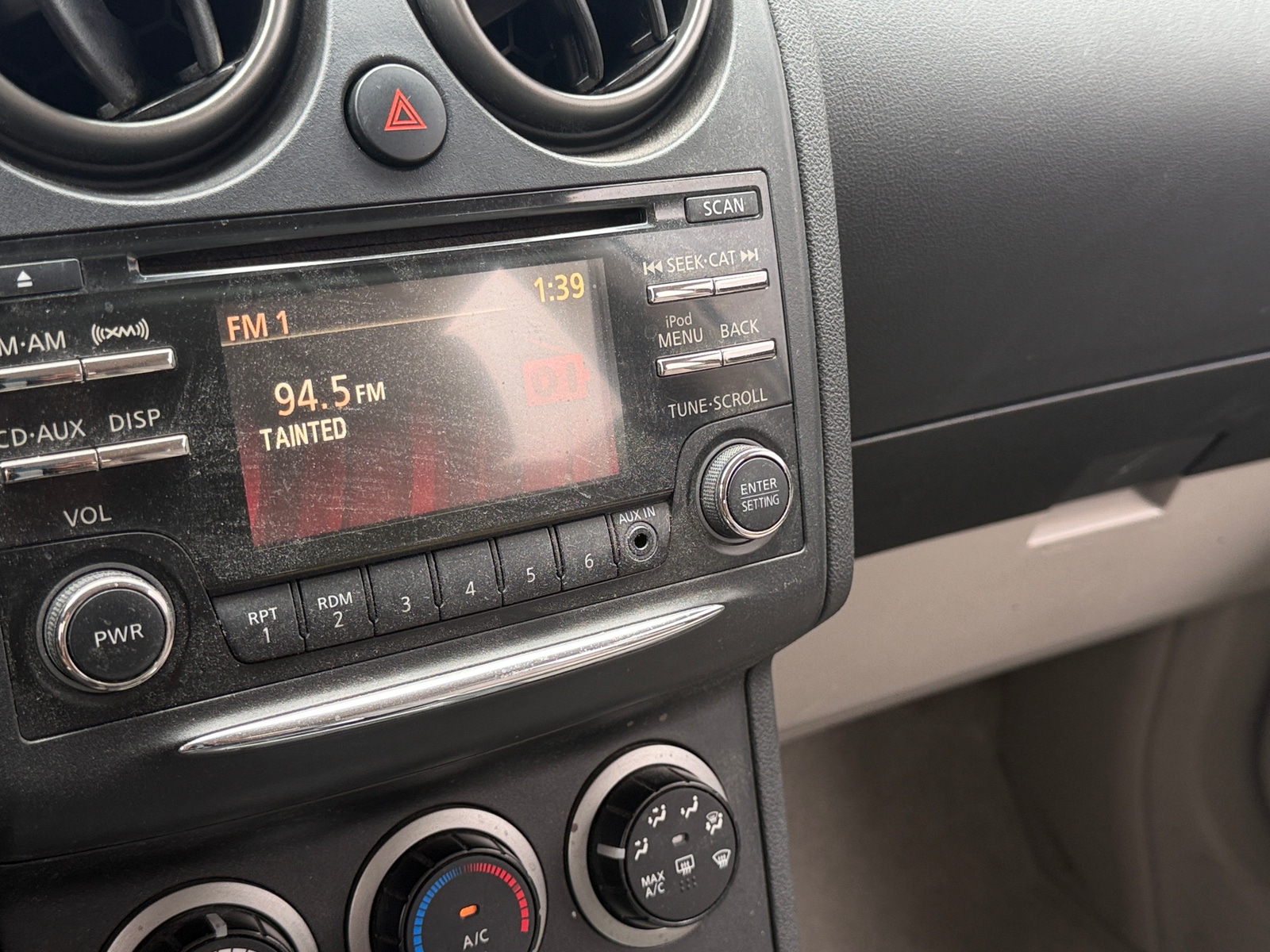 Thumbnail: 2015 Nissan Rogue - 4