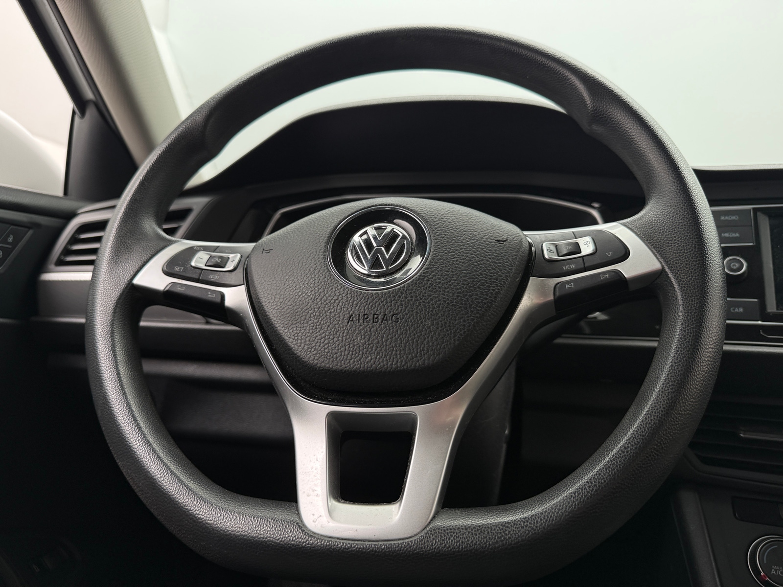 Thumbnail: 2019 Volkswagen Jetta - 5