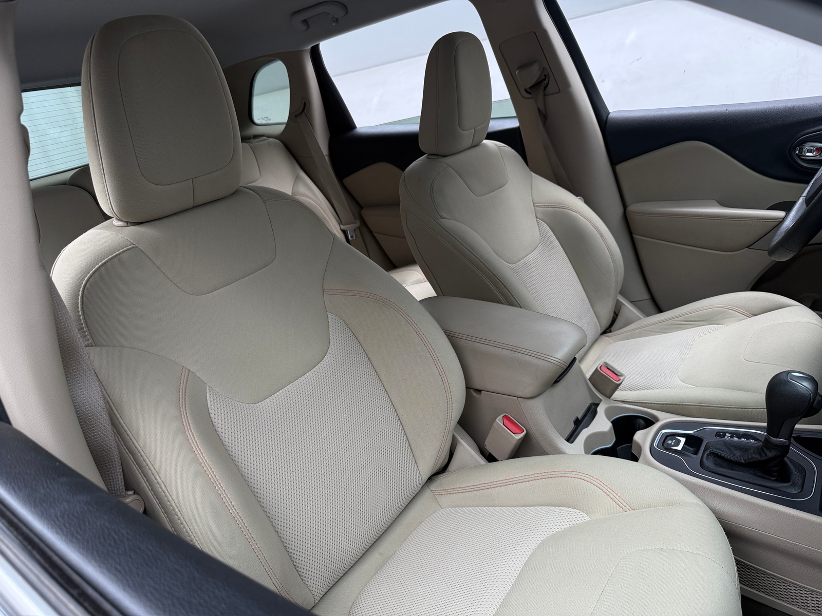 Thumbnail: 2019 Jeep Cherokee - 2