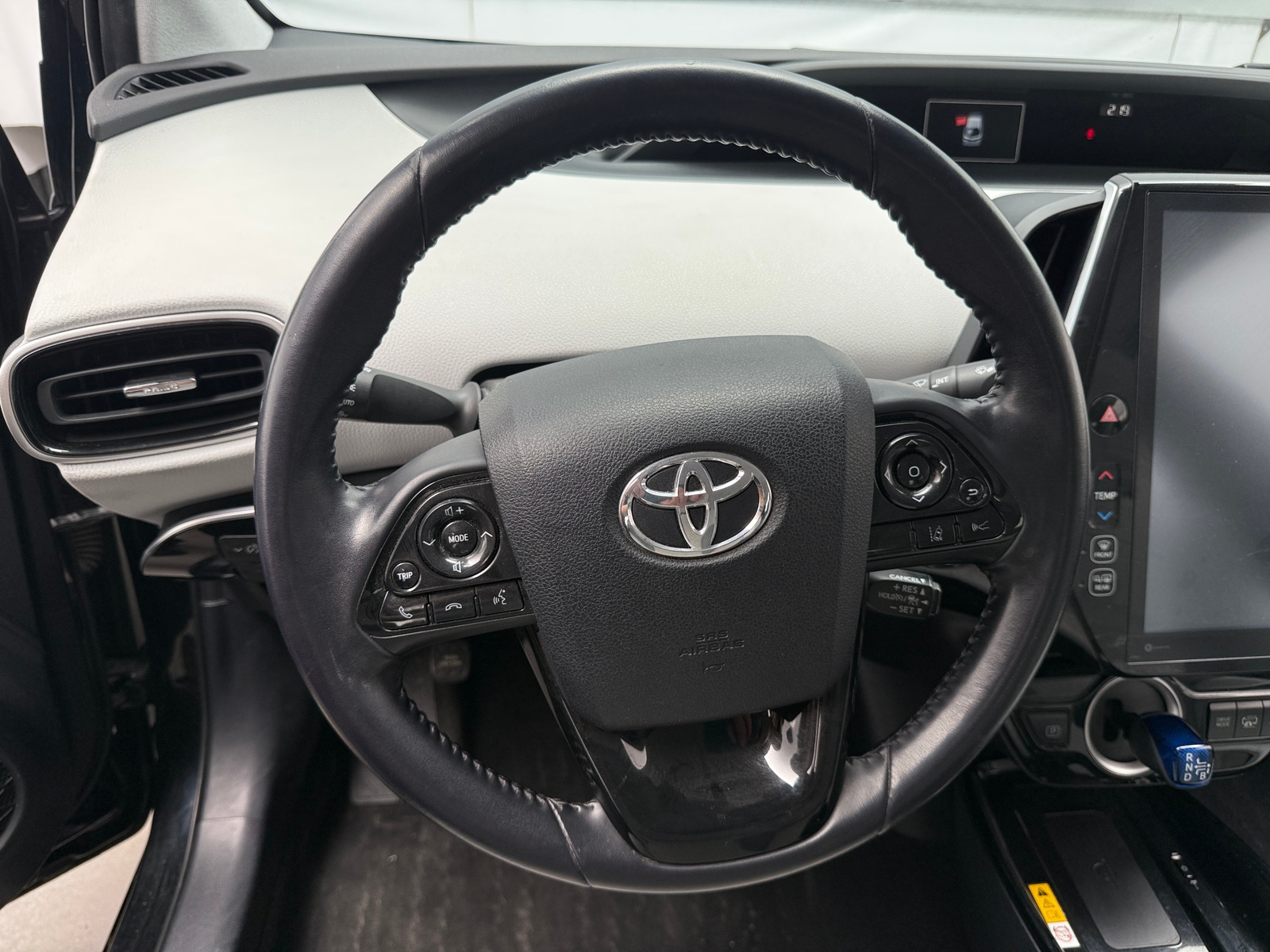 Thumbnail: 2020 Toyota Prius Prime - 4