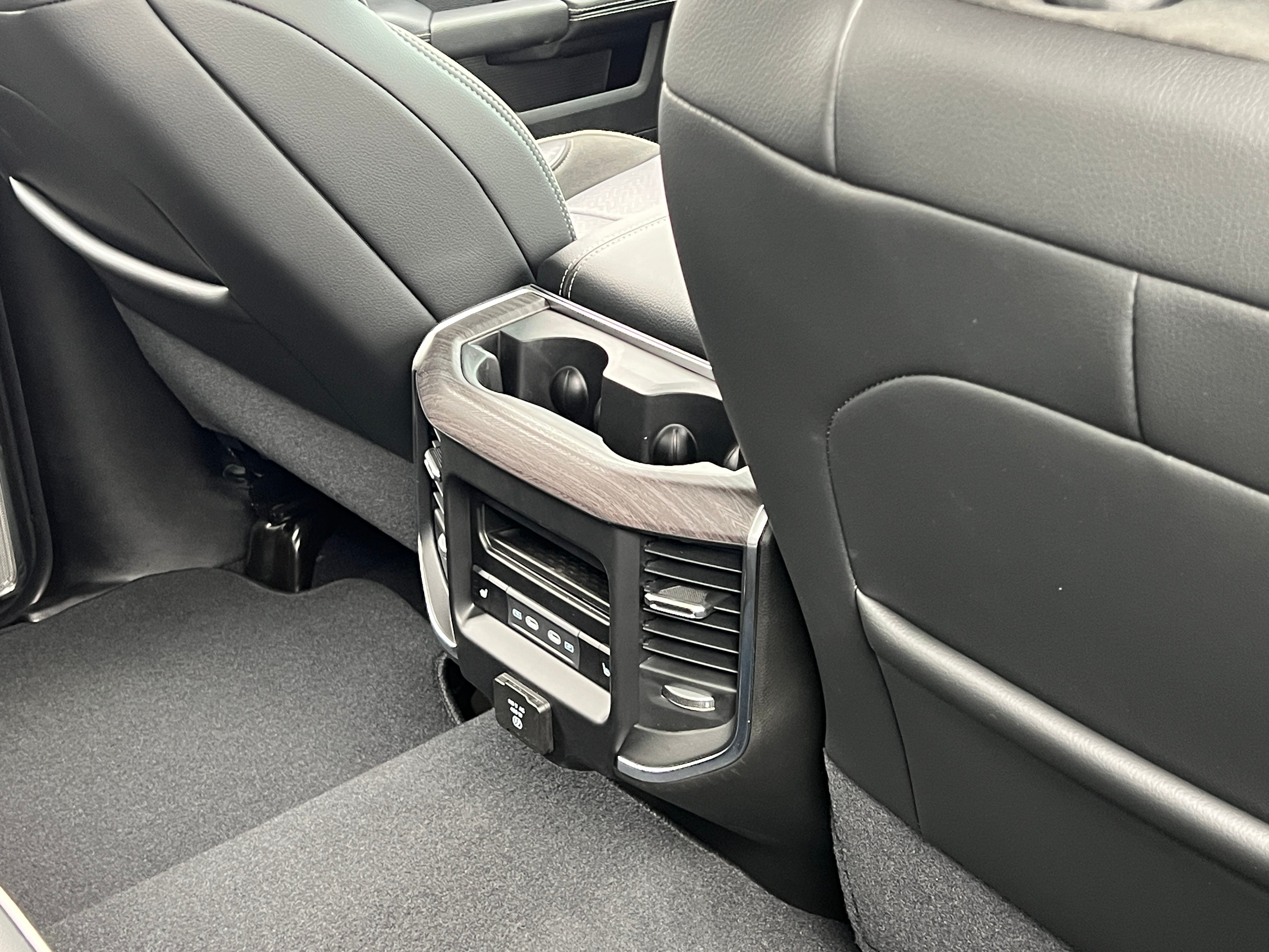 2026 RAM 2500 Laramie 4X4 Crew Cab SWB's photo
